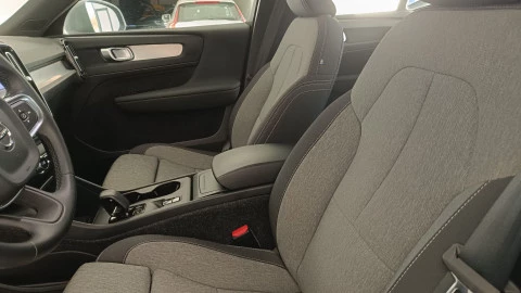 Volvo XC40 2.0 B3 G Core Auto