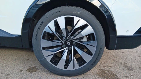 Renault Rafale Techno full hybrid E-Tech 200CV (147kW)