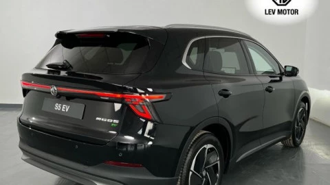 MGS5 EV 64kWh Luxury