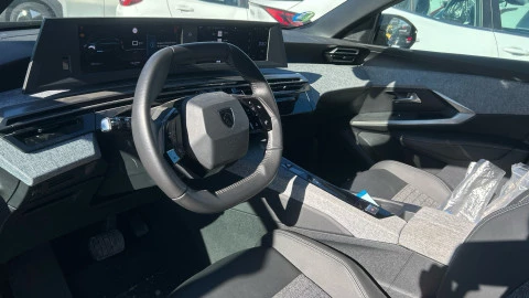 Peugeot 3008 Hybrid 1.2 107KW Allure eDCS6