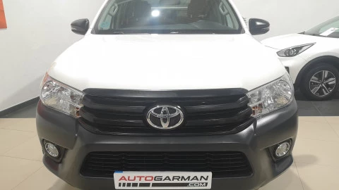 Toyota Hilux 2.4 D4D Cabina Doble GX