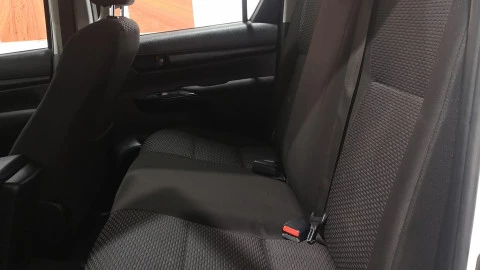 Toyota Hilux 2.4 D4D Cabina Doble GX
