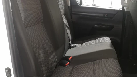 Toyota Hilux 2.4 D4D Cabina Doble GX
