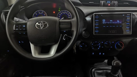 Toyota Hilux 2.4 D4D Cabina Doble GX
