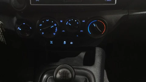 Toyota Hilux 2.4 D4D Cabina Doble GX