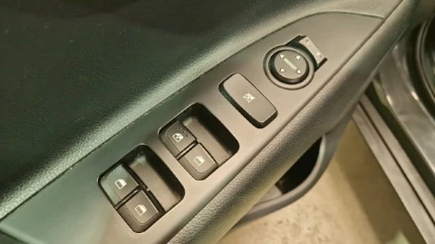 Kia Stonic 1.0 T-GDi 74kW (100CV) MHEV iMT Concept