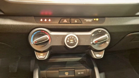 Kia Stonic 1.0 T-GDi 74kW (100CV) MHEV iMT Concept