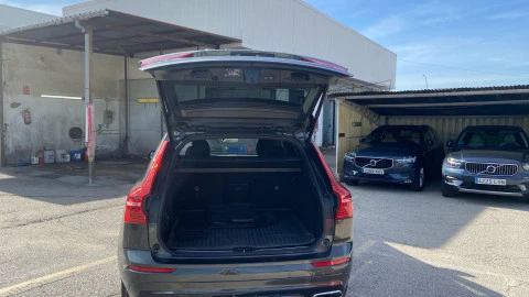 Volvo XC60 2.0 B4 G R-Design Auto