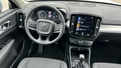 Volvo XC40 1.5 T2 Momentum Pro