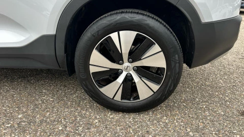 Volvo XC40 1.5 T2 Momentum Pro