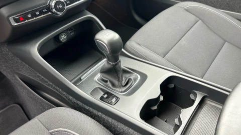 Volvo XC40 1.5 T2 Momentum Pro