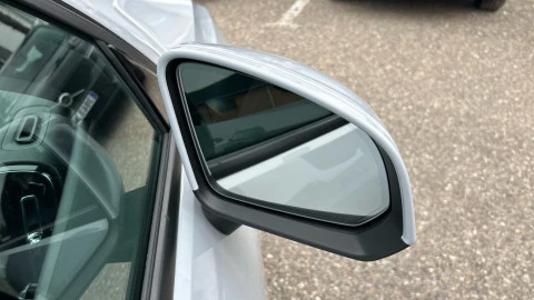 Volvo XC40 1.5 T2 Momentum Pro