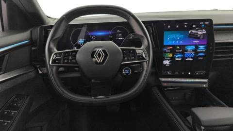 Renault Espace Iconic E-Tech Hybrid