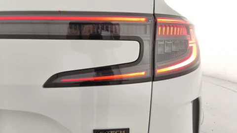 Renault Espace Iconic E-Tech Hybrid