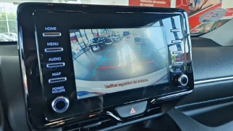 Toyota Yaris 1.0 70 Business