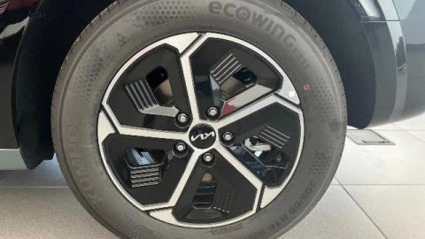 Kia Niro 1.6 GDi PHEV 135kW (183CV) Drive