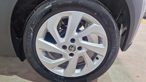 Toyota Aygo X Cross 1.0 VVT-I 72CV Play