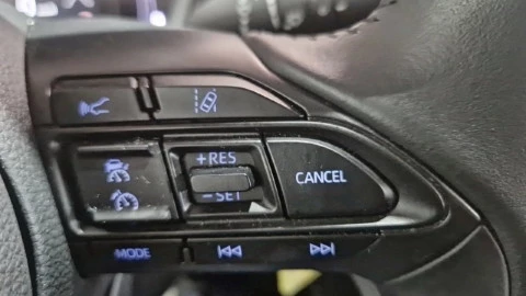 Toyota Aygo X Cross 1.0 VVT-I 72CV Play