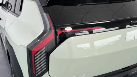 Kia EV3 GT-line Long Range