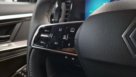 Renault Rafale Techno full hybrid E-Tech 200CV (147kW)