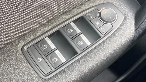 Renault Captur techno Eco-G 100cv (74 kW)