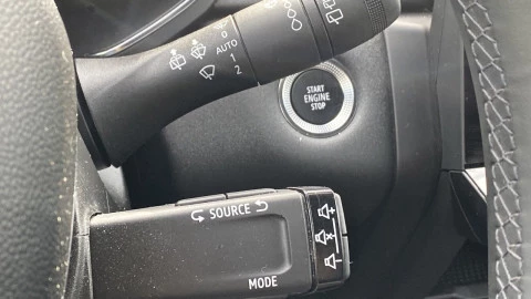 Renault Captur techno Eco-G 100cv (74 kW)