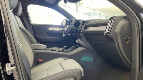 Volvo XC40 T4 PHEV Recharge Core Auto 155 kW (211 CV)