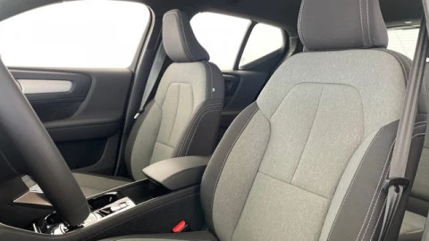 Volvo XC40 T4 PHEV Recharge Core Auto 155 kW (211 CV)