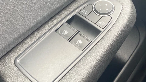 Renault Clio Business Blue dCi 63 kW (85CV)