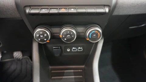 Renault Clio evolution Eco-G 100cv (74kW)