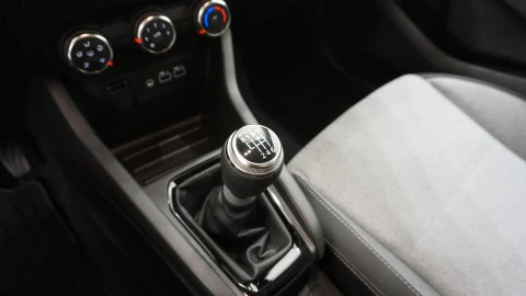 Renault Clio evolution Eco-G 100cv (74kW)