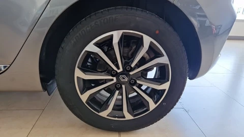 Renault Clio techno Eco-G 100cv (74kW)