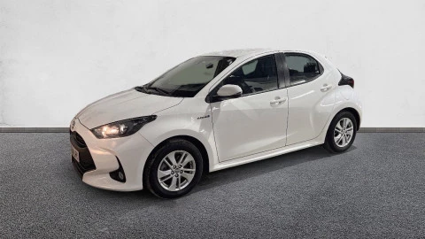 Toyota Yaris 1.5 120H Business Plus
