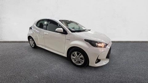 Toyota Yaris 1.5 120H Business Plus