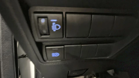 Toyota Yaris 1.5 120H Business Plus