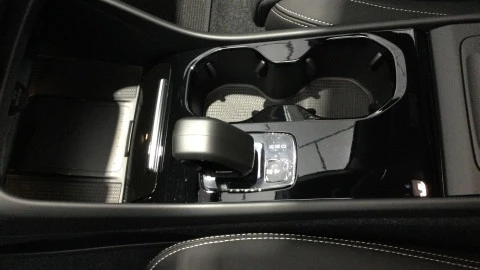 Volvo XC40 Recharge Eléctrico Plus Auto