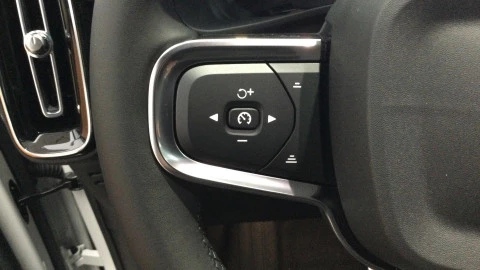 Volvo XC40 Recharge Eléctrico Plus Auto