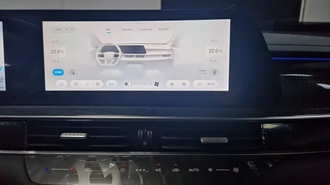 EBRO S700 1.5 TGDI PHEV Premium E-CVT