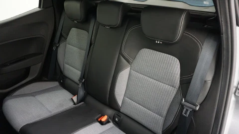 Renault Clio Techno full hybrid E-Tech 145 (103Kw)