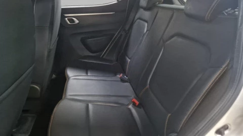 Dacia Spring Comfort Plus Electric 33kW (45CV)