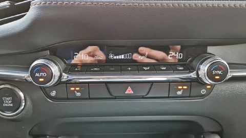 Mazda3 2.0L e-SKY X MHEV 137kW 6AT Excl-line