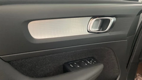 Volvo XC40 B3 G Core Auto 120 kW (163 CV)