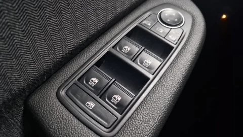 Renault Clio techno Eco-G 100cv (74kW)