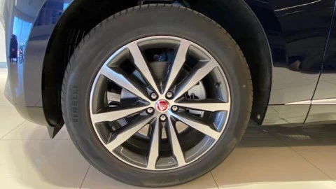 Jaguar F-Pace 2.0D I4 204PS AWD Auto MHEV Standard S