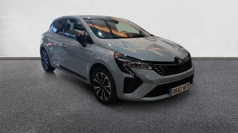 Renault Clio Techno full hybrid E-Tech 145 (103Kw)