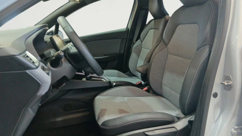 Renault Clio Techno full hybrid E-Tech 145 (103Kw)