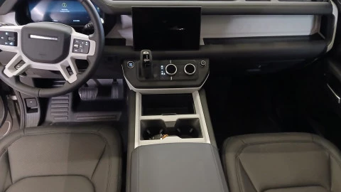 Land Rover Defender 3.0D I6 250 S 90 Auto 4WD MHEV