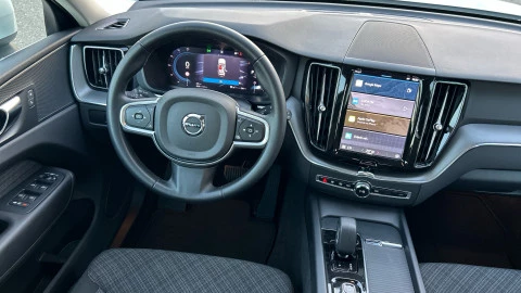 Volvo XC60 2.0 B4 D Core Auto