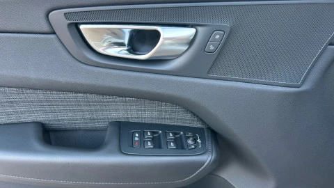 Volvo XC60 2.0 B4 D Core Auto