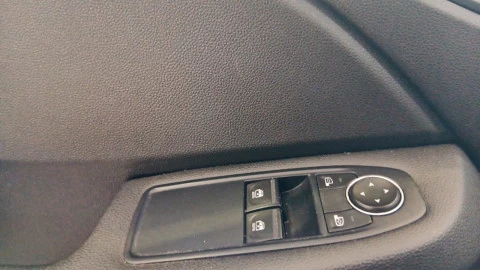 Renault Clio Intens Blue dCi 74kW (100CV)